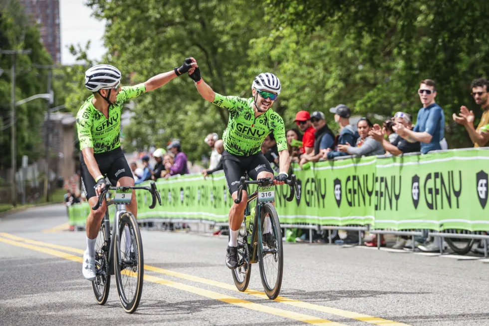 Arrivo alla Gran Fondo New York su Lemma RT