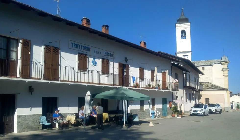 Il borgo di Lemma in cima alla salita - foto Betty e Gio CC BY-SA 4.0